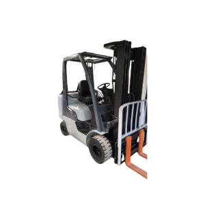 MONTACARGAS NISSAN 5000LBS